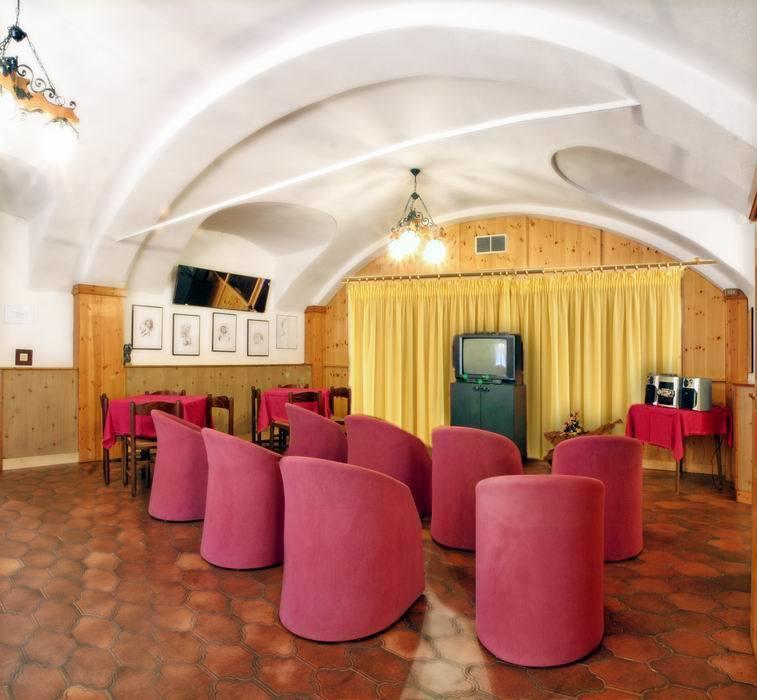Albergo Il Castellino Boario Terme Kültér fotó