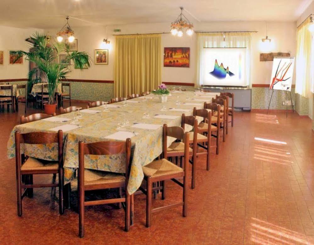 Albergo Il Castellino Boario Terme Kültér fotó