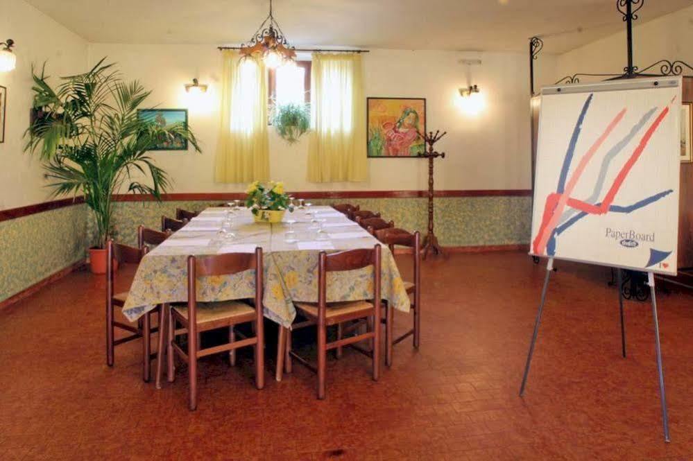 Albergo Il Castellino Boario Terme Kültér fotó