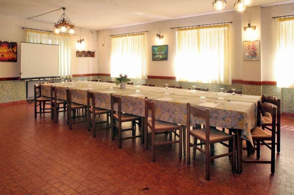 Albergo Il Castellino Boario Terme Kültér fotó